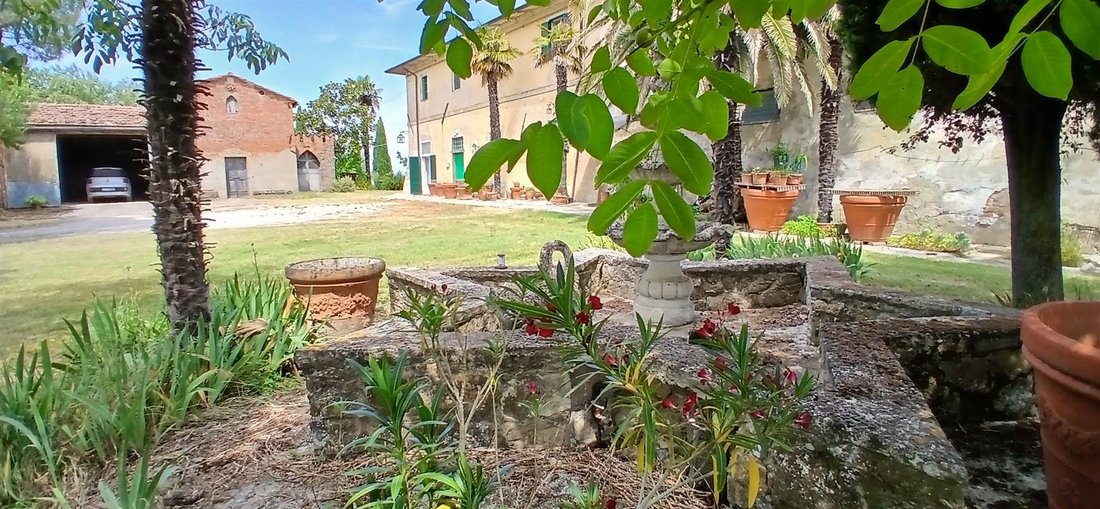 Villa in Montecchio della Pozzanghera, Tuscany, Italy 5 - 18585241