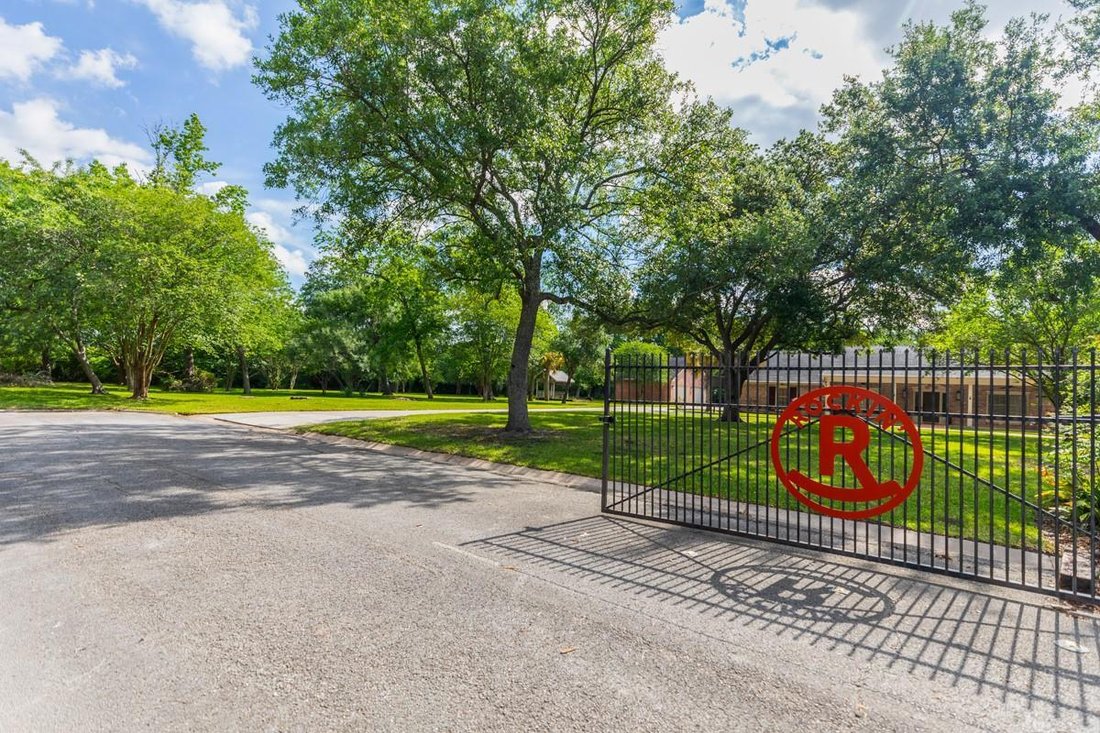 House in Beaumont, Texas, United States 4 - 18581964