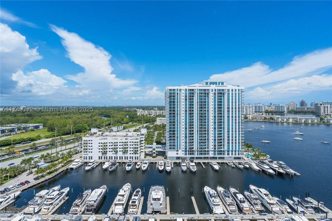 Condo in North Miami Beach, Florida, United States 4 - 16635902