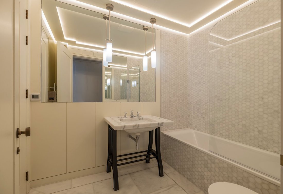 Apartment in Chalk Farm, Camden, England 3 - 18583598