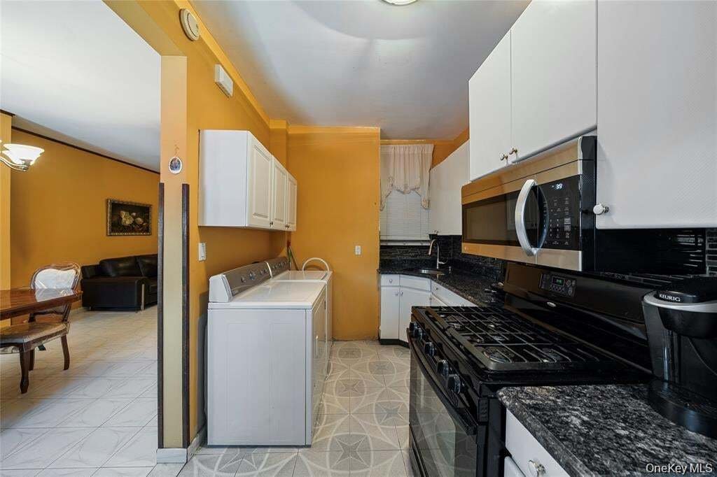 House in New York, New York, United States 4 - 18581444