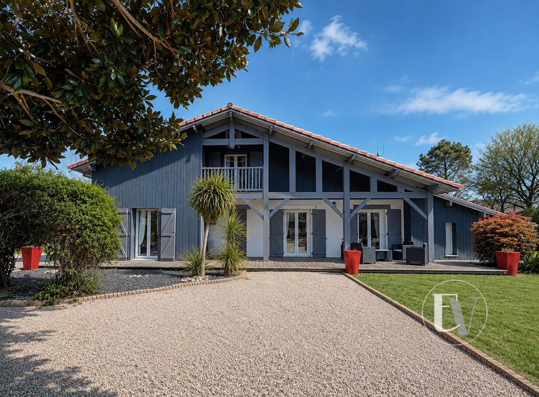 Villa in Sanguinet, Neu-Aquitanien, Frankreich 1 - 17468601