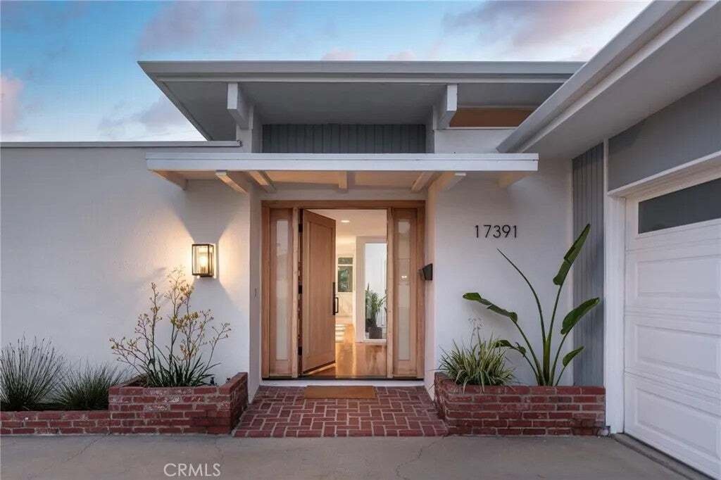 House in Huntington Beach, California, United States 5 - 18079444