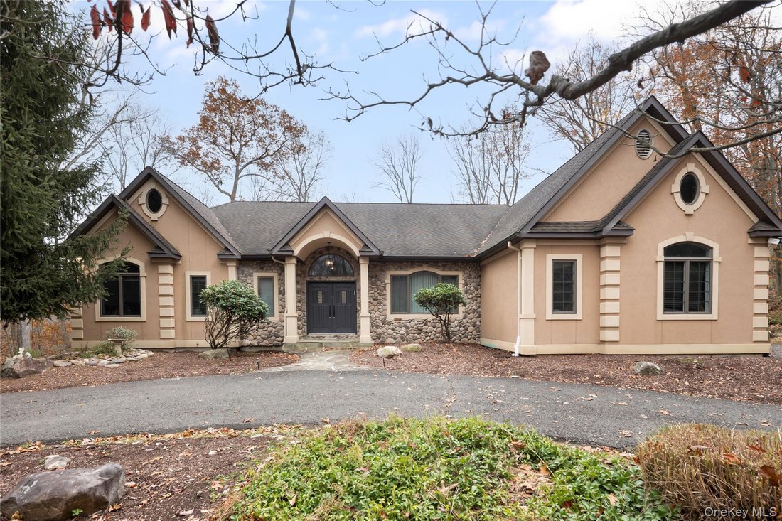House in Montebello, New York, United States 2 - 18583891