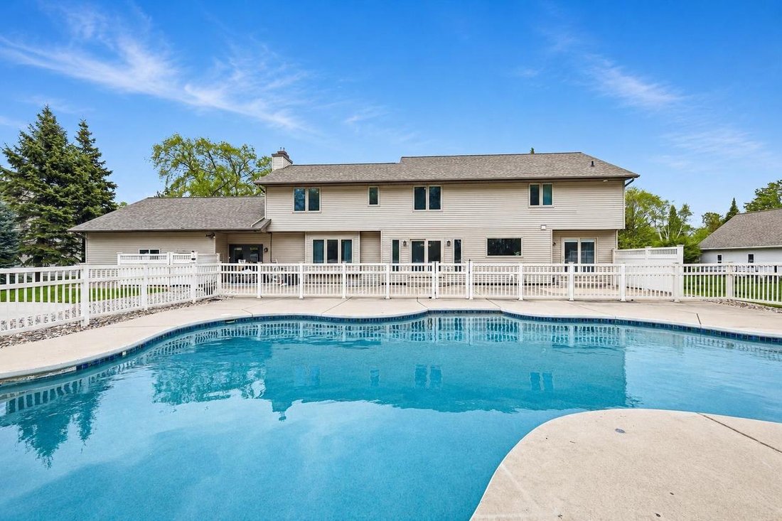House in Green Bay, Wisconsin, United States 5 - 18057813