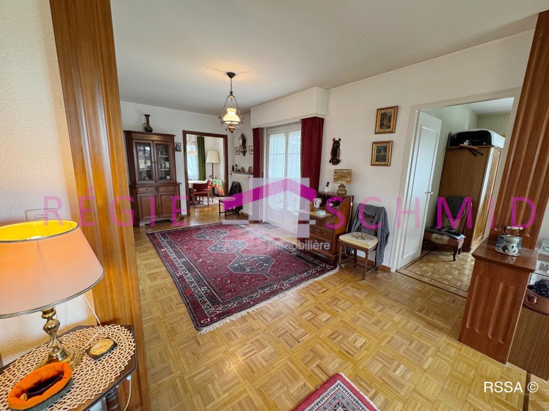 Casa a Echallens, Vaud, Svizzera 4 - 18583407