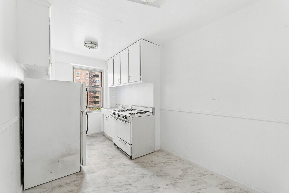 Co Op in New York, New York, United States 3 - 18585299