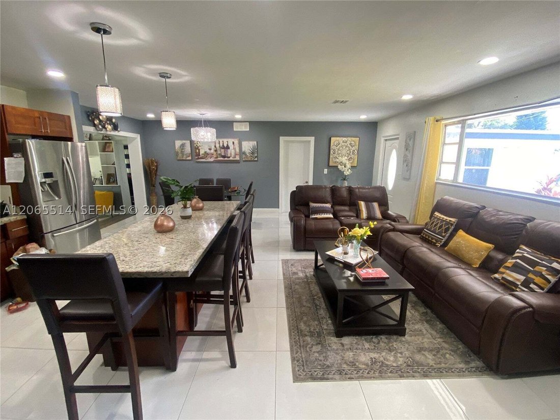 House in Miami, Florida, United States 2 - 18584436
