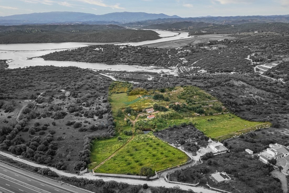 Finca in Estombar e Parchal, Algarve, Portugal 1 - 18585919