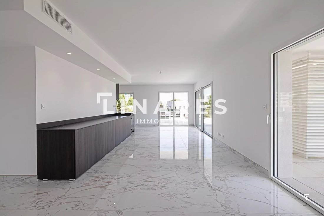 Apartment in Saint Giniez, 8e Arrondissement, Marseille 5 - 18582365