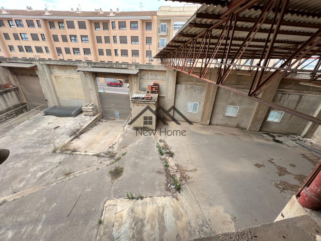 Land in la Pobla de Vallbona, Valencian Community, Spain 1 - 18583711