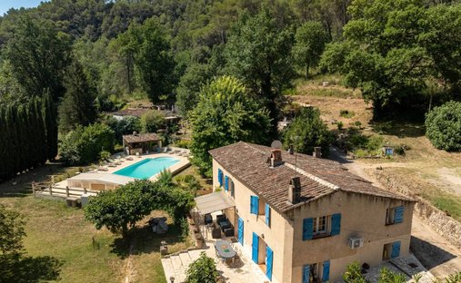 Estate in Salernes, Provence-Alpes-Côte d'Azur, France 1