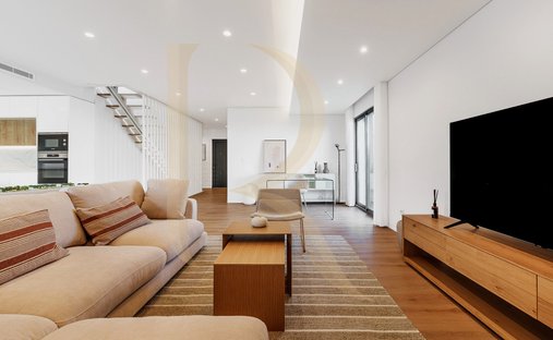 House in Amora, Setubal, Portugal 1