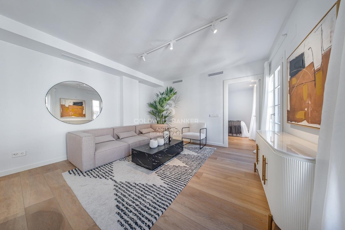 Apartment in Ciutat Vella, Barcelona, Spain 2 - 17730981