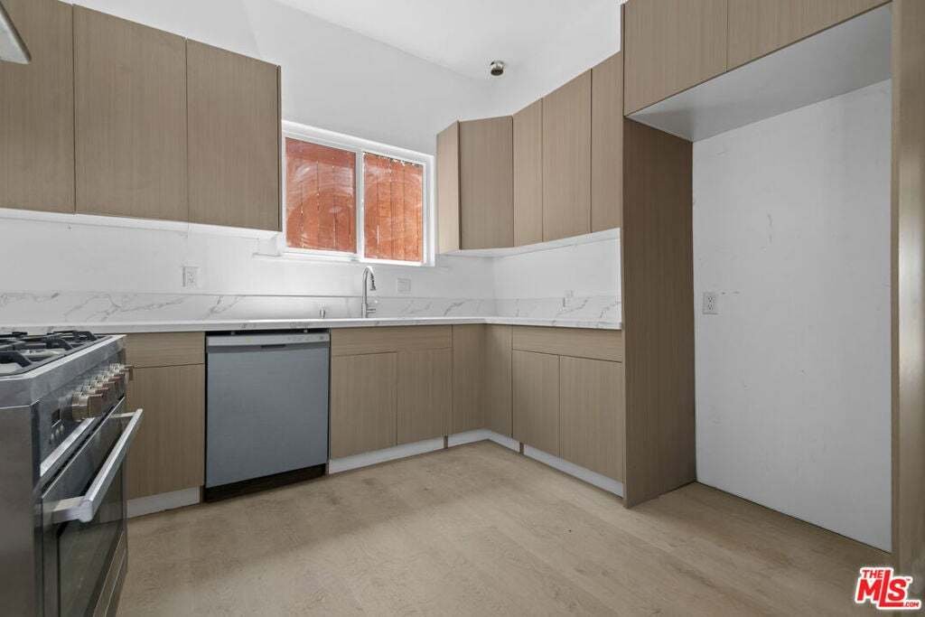 House in Los Angeles, California, United States 3 - 18584030