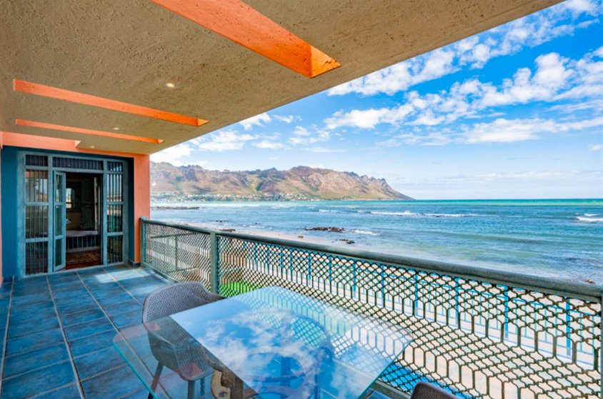 House in Gordon's Bay, Cape Town, Western Cape 5 - 18581585