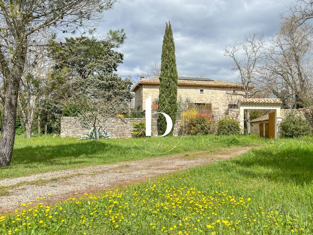 Maison à Goudargues, Occitanie, France 1 - 18584225