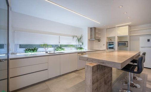 House in Melchor Romero, Buenos Aires Province, Argentina 1
