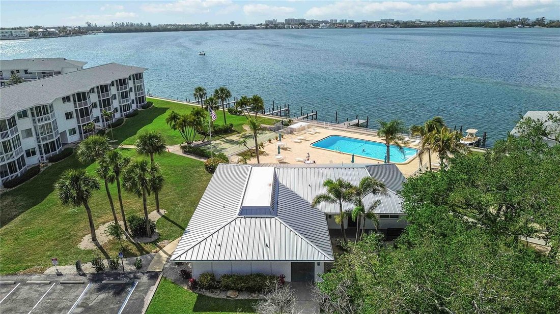 Condo in Sarasota, Florida, United States 4 - 18585207