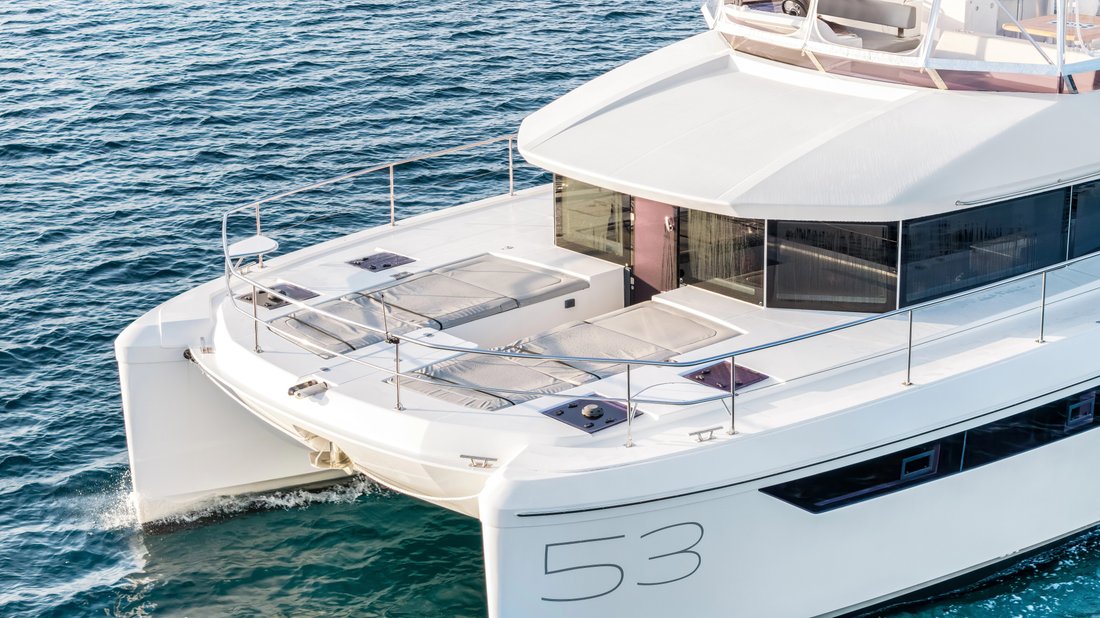 Catamaran in United States 4 - 18582177