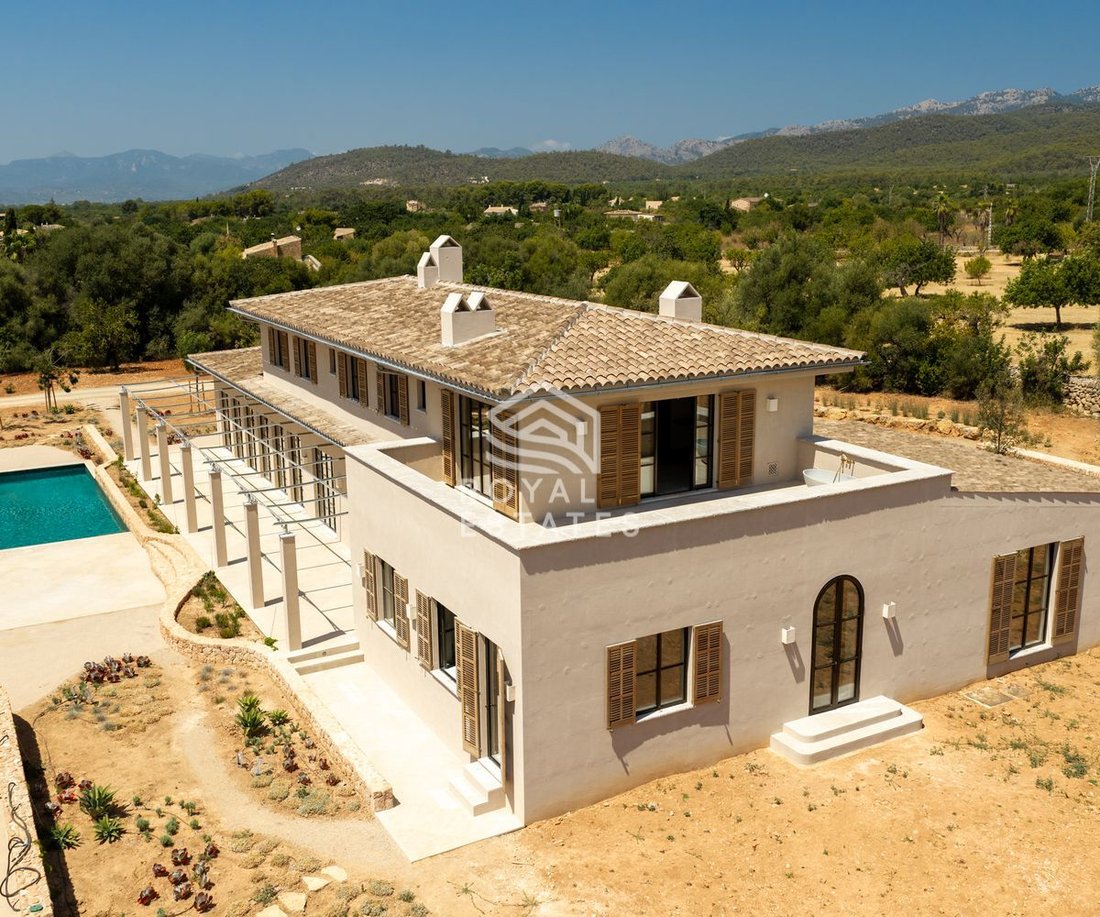 Villa in Santa Maria del Cami, Balearic Islands, Spain 5 - 15487124