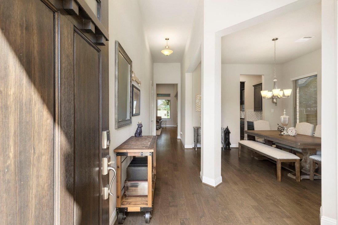 House in Tomball, Texas, United States 5 - 18585066