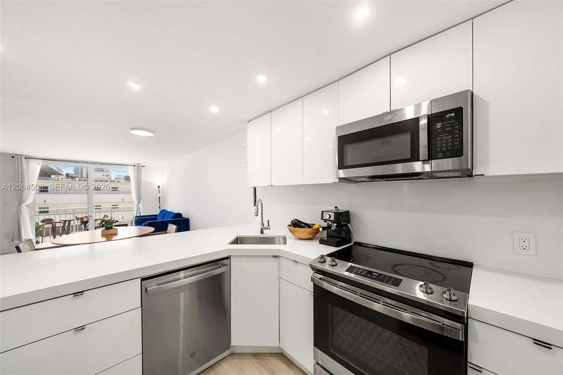 Condo in Miami Beach, Florida, United States 4 - 18585176