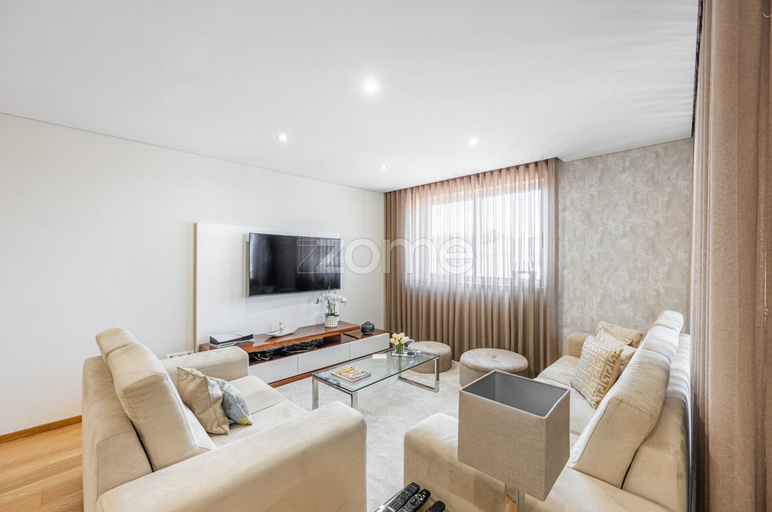 Apartment in Aguas Santas, Porto District, Portugal 4 - 18585496