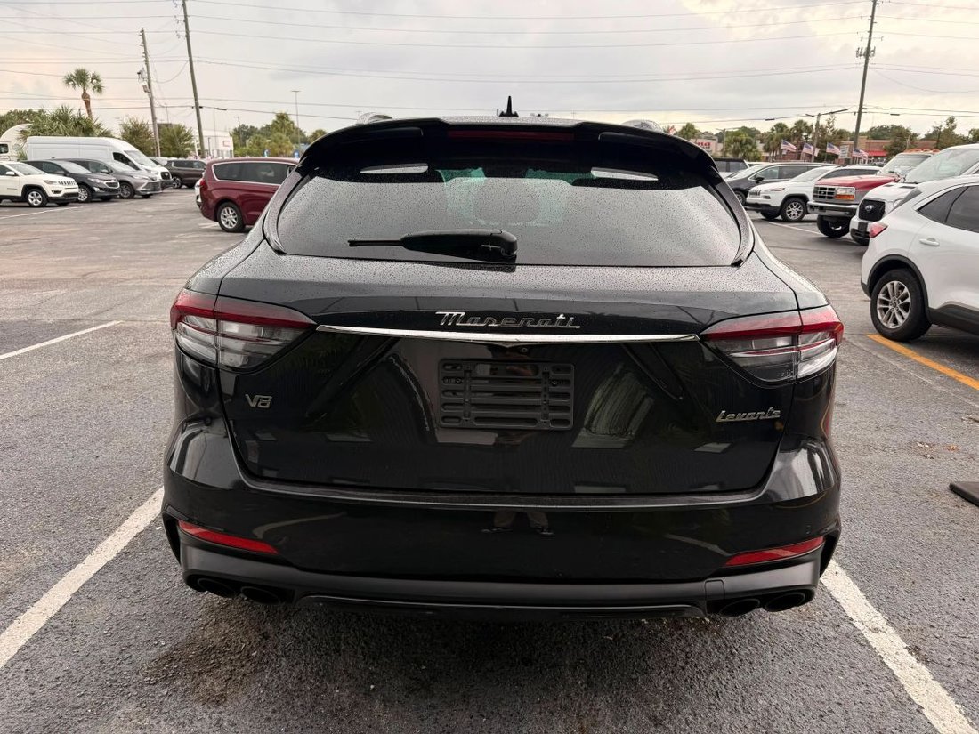 Suv in Orlando, FL, United States 4 - 18585782