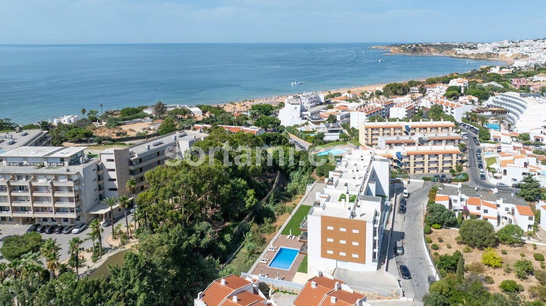 Apartment in Olhos de Agua, Algarve, Portugal 1 - 18585325