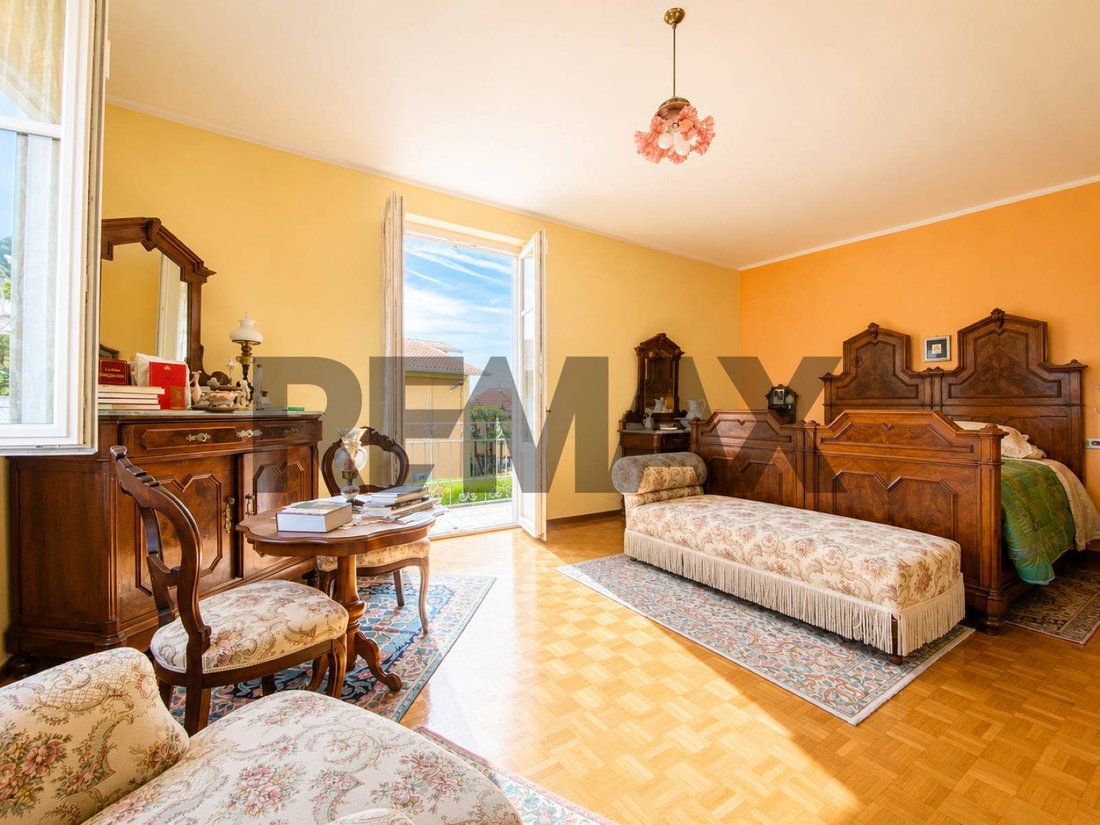 House in Baveno, Piedmont, Italy 3 - 18585988
