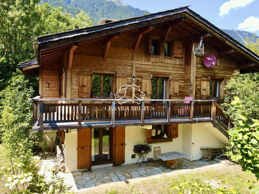 Chalet in Chamonix-Mont-Blanc, Auvergne-Rhône-Alpes, France 1 - 18586168