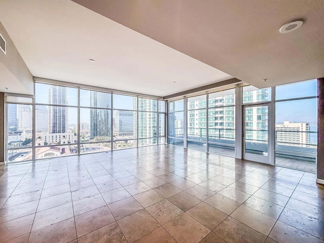 Condo in San Diego, California, United States 3 - 18584624