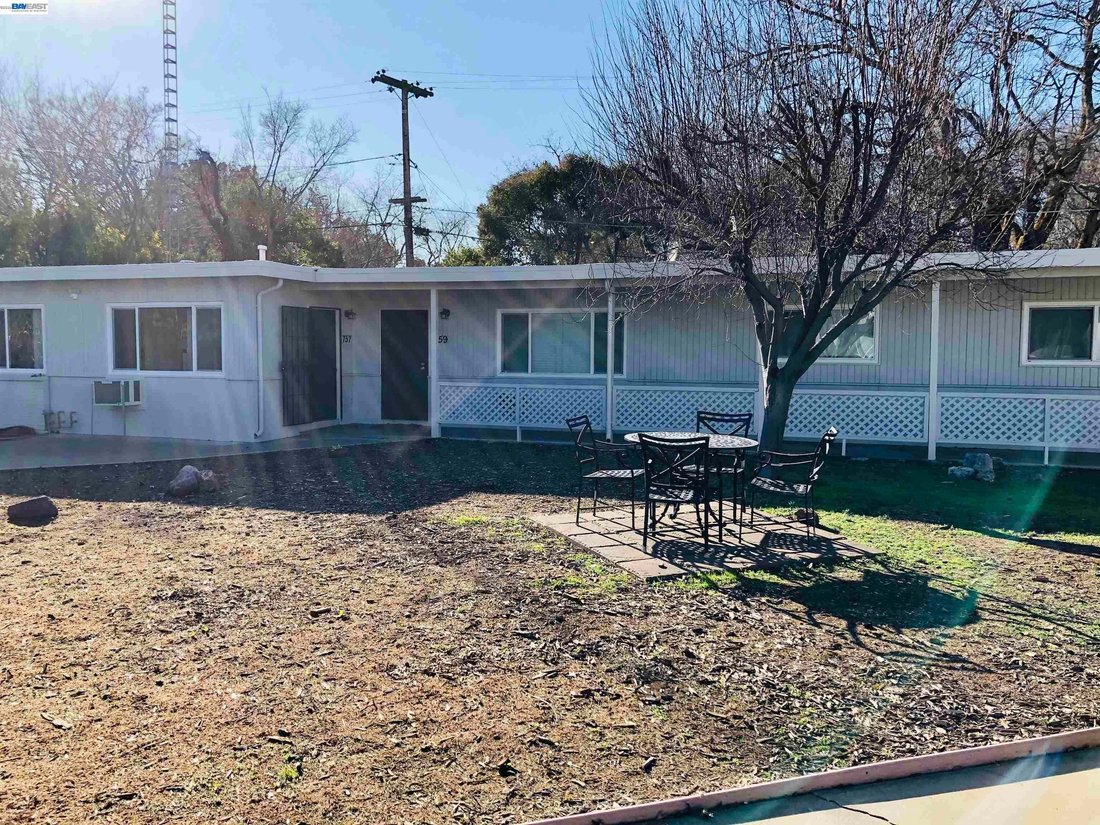 Davis, California, United States 2 - 18581261