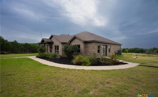 House in The Grove, Texas, United States 1