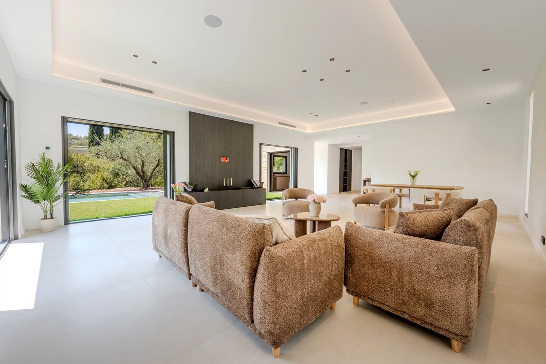 Villa in Mougins, Provence-Alpes-Côte d'Azur, France 4 - 18582321