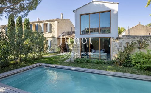 House in Arles, Provence-Alpes-Côte d'Azur, France 1