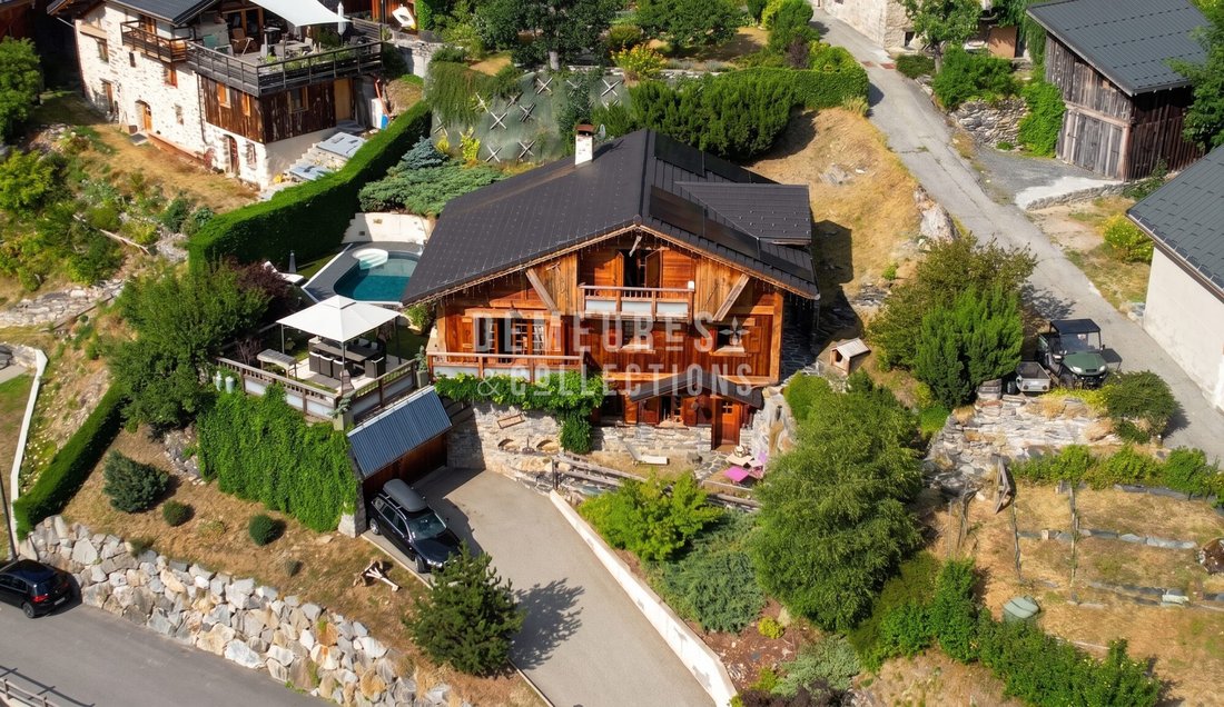 Chalet in Bozel, Auvergne-Rhône-Alpes, France 1 - 18584141