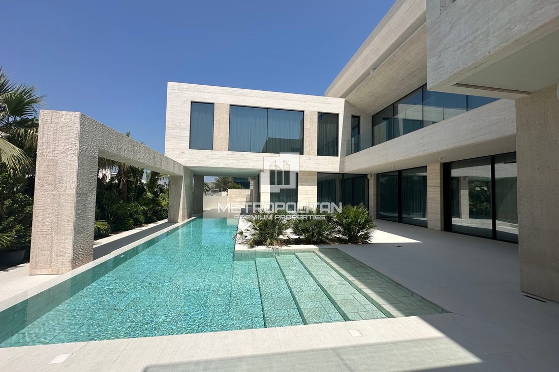 Villa in Pearl Jumeirah, Dubai, United Arab Emirates 1 - 18582640