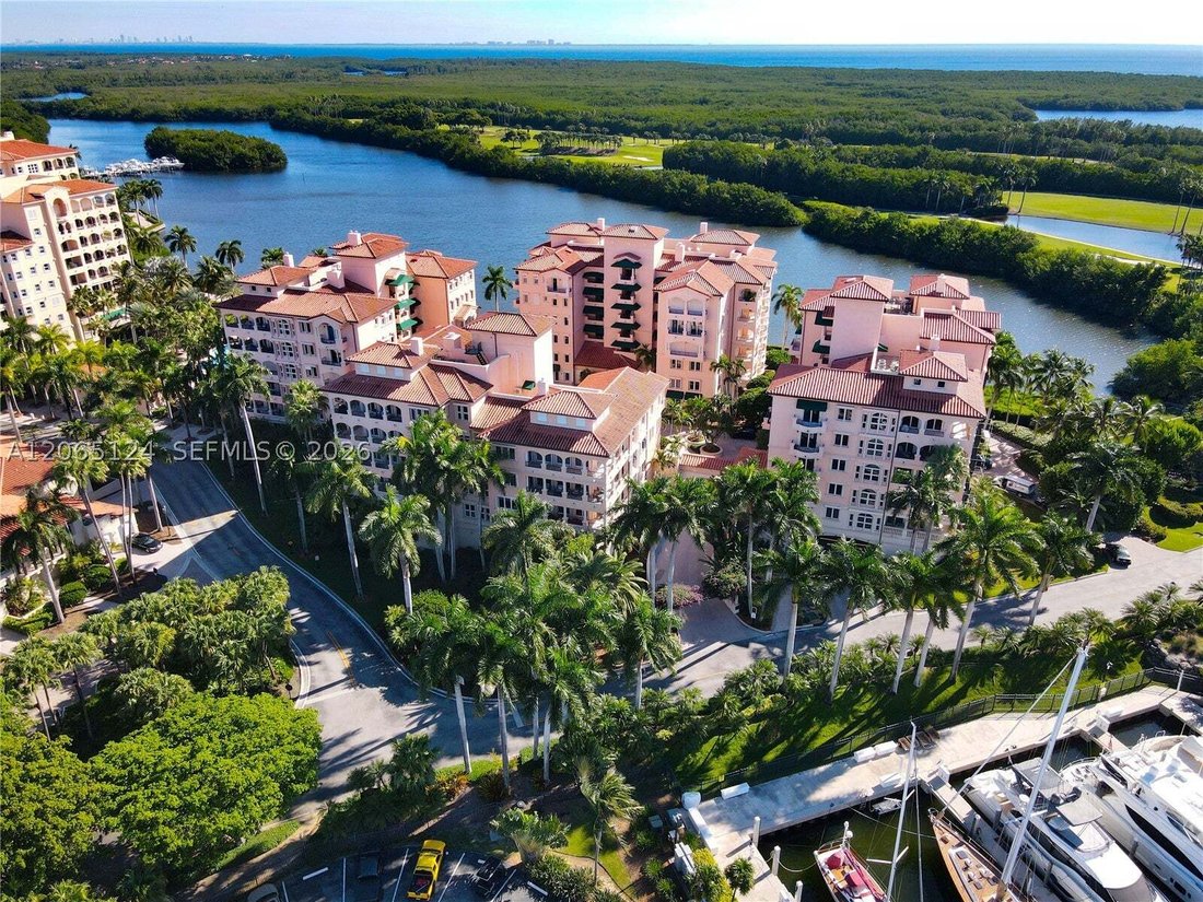 Condo in Coral Gables, Florida, United States 1 - 18584478