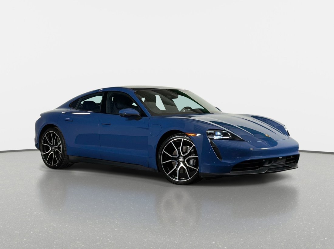 Sedan in Pompano Beach, FL, United States 1 - 18582317
