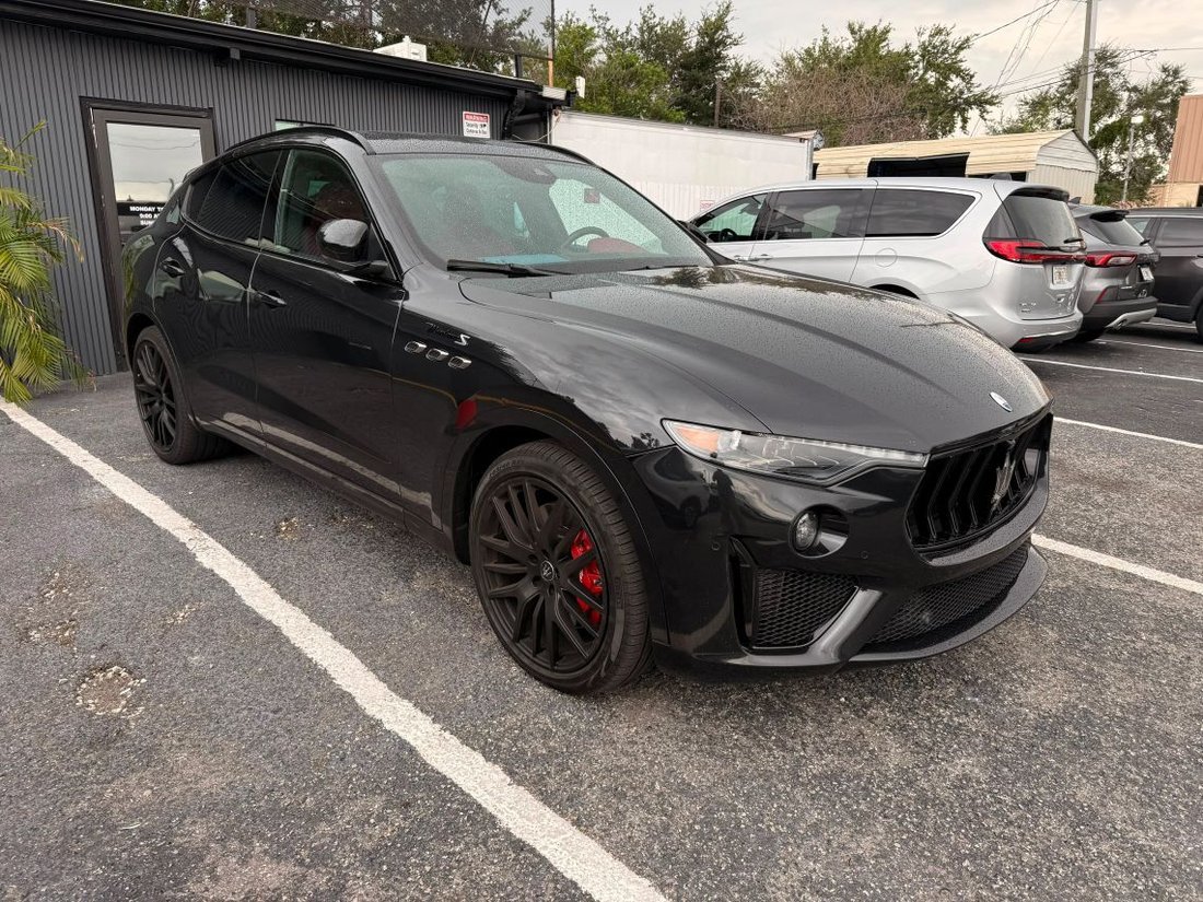 Suv in Orlando, FL, United States 3 - 18585782