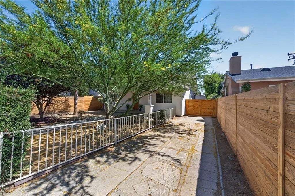 House in Altadena, California, United States 3 - 18584618