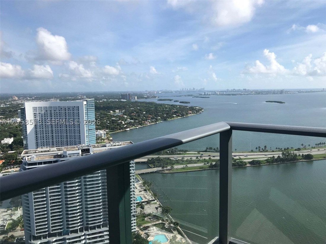 Condo in Miami, Florida, United States 4 - 18584421