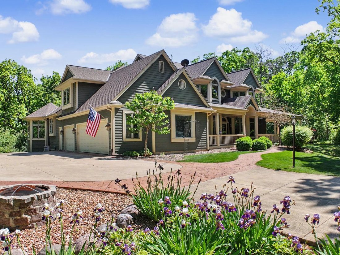 House in Franklin, Wisconsin, United States 1 - 18583982