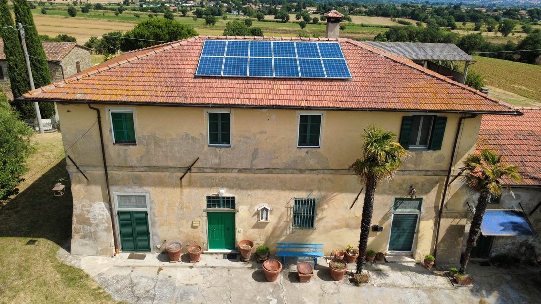 Villa in Montecchio della Pozzanghera, Tuscany, Italy 1 - 18585241