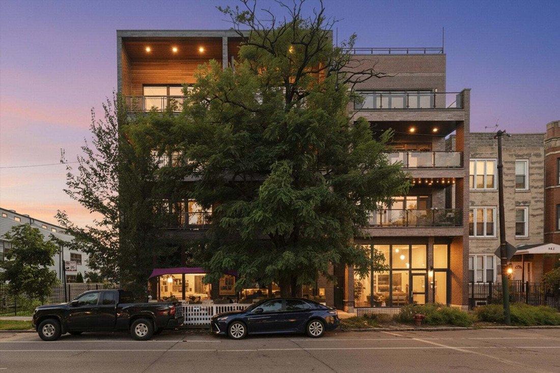 Condo in Chicago, Illinois, United States 2 - 18582065