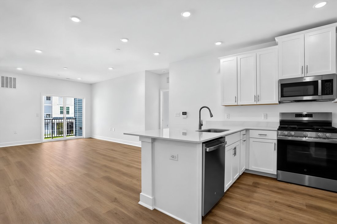 Condo in Monroe Township, New Jersey, United States 4 - 18533354