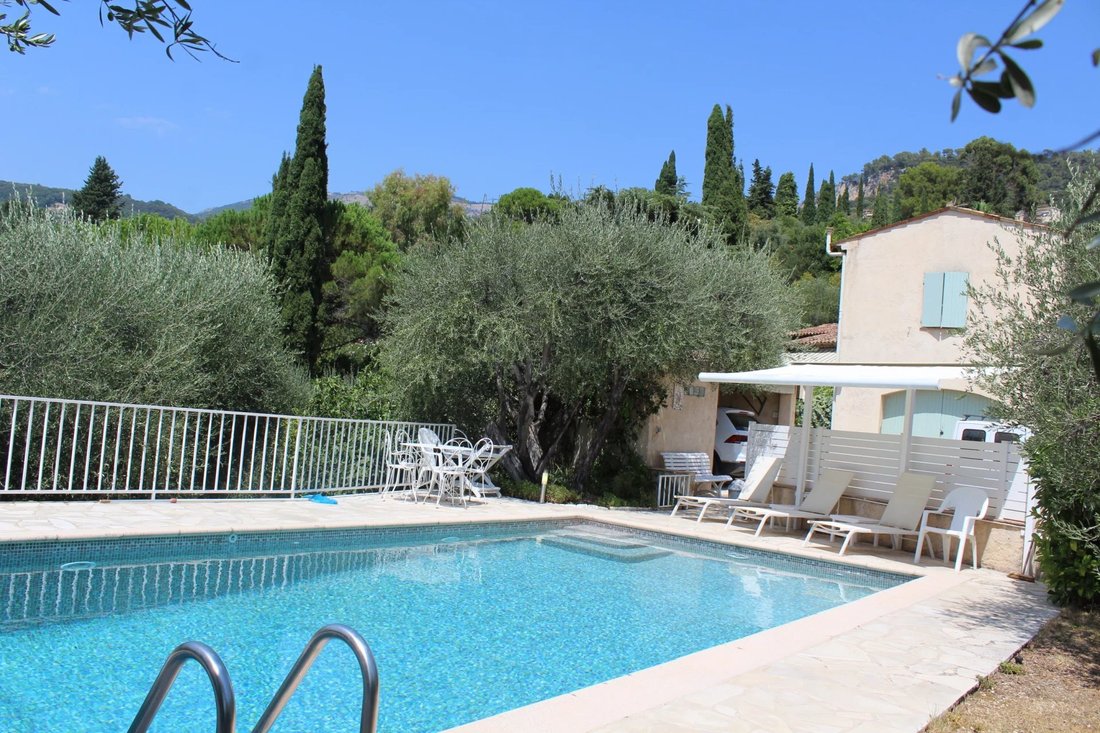 Villa in Grasse, Provence-Alpes-Côte d'Azur, France 4 - 18146444