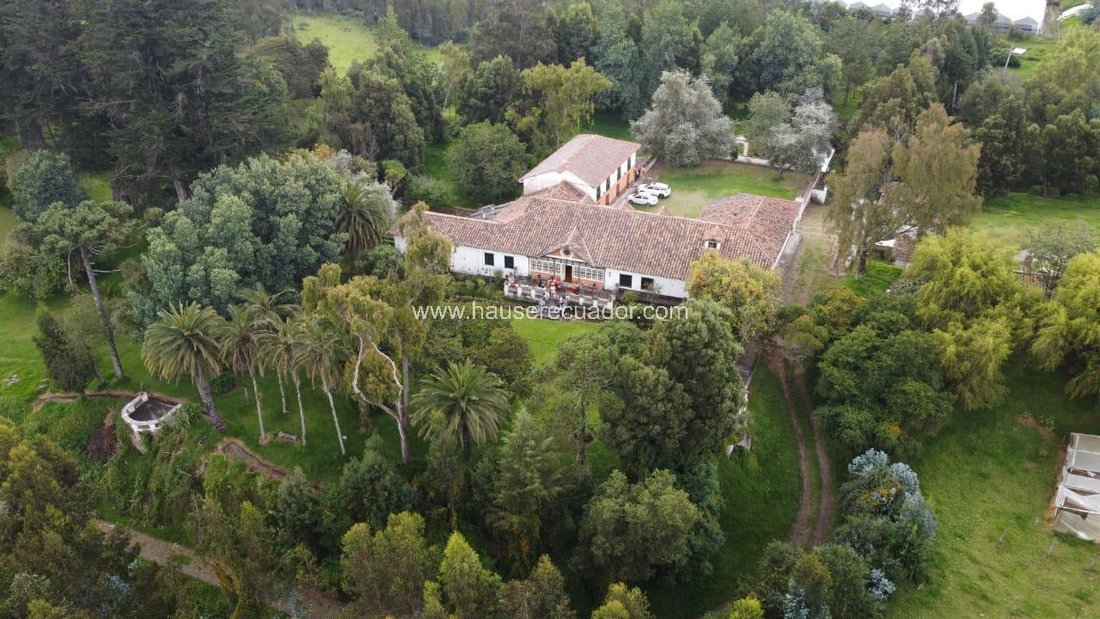 Land in Quito, Pichincha, Ecuador 1 - 18582393